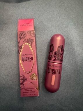R.E.M Wicked Lip Stain- Ozmopolitan (Mauve Pink) Limited Edition